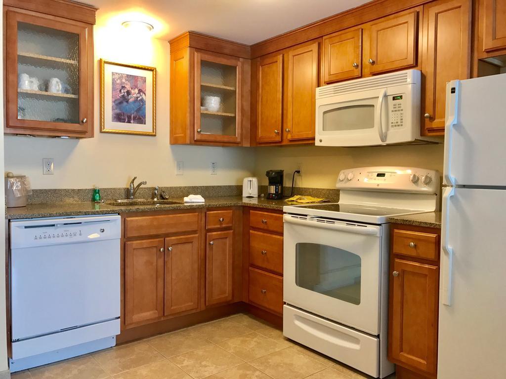 White River Inn & Suites White River Junction Bagian luar foto