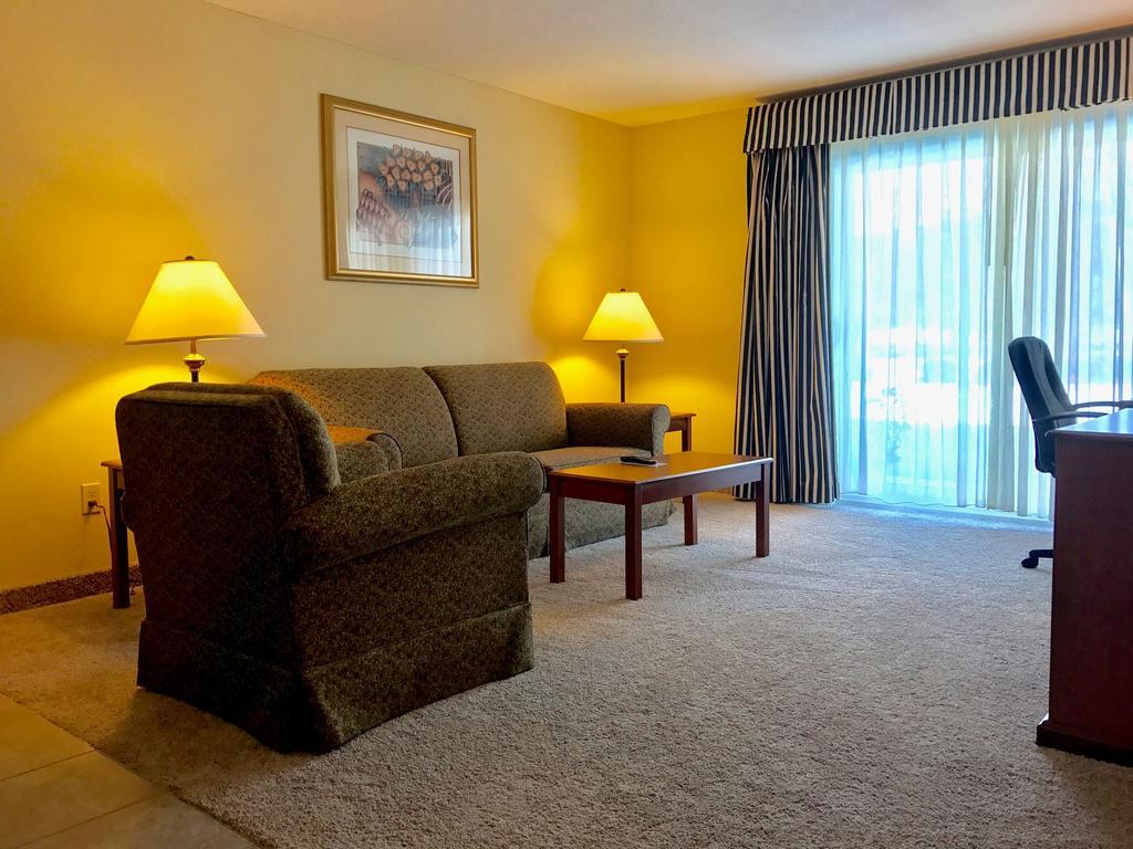 White River Inn & Suites White River Junction Bagian luar foto