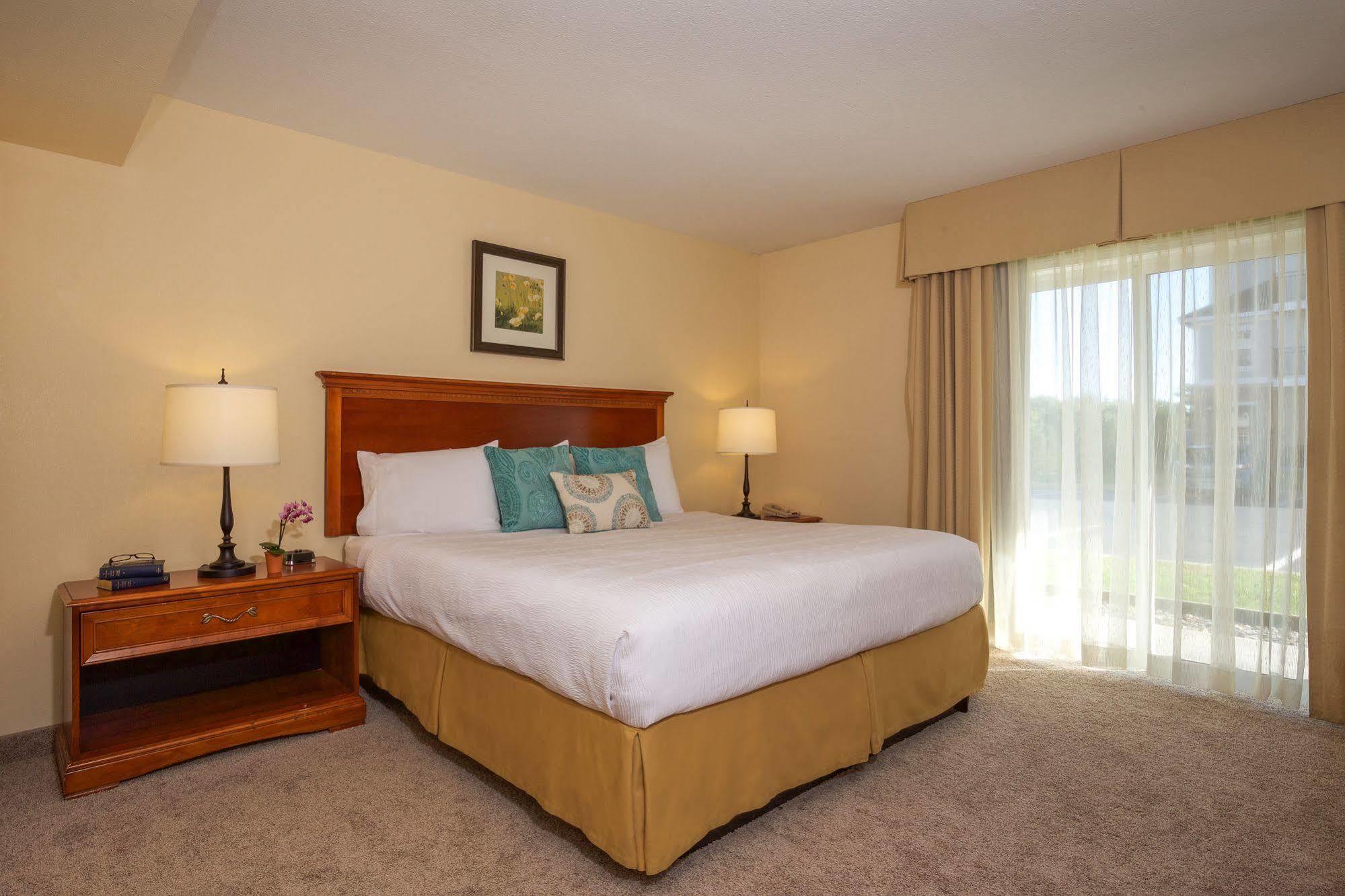 White River Inn & Suites White River Junction Bagian luar foto